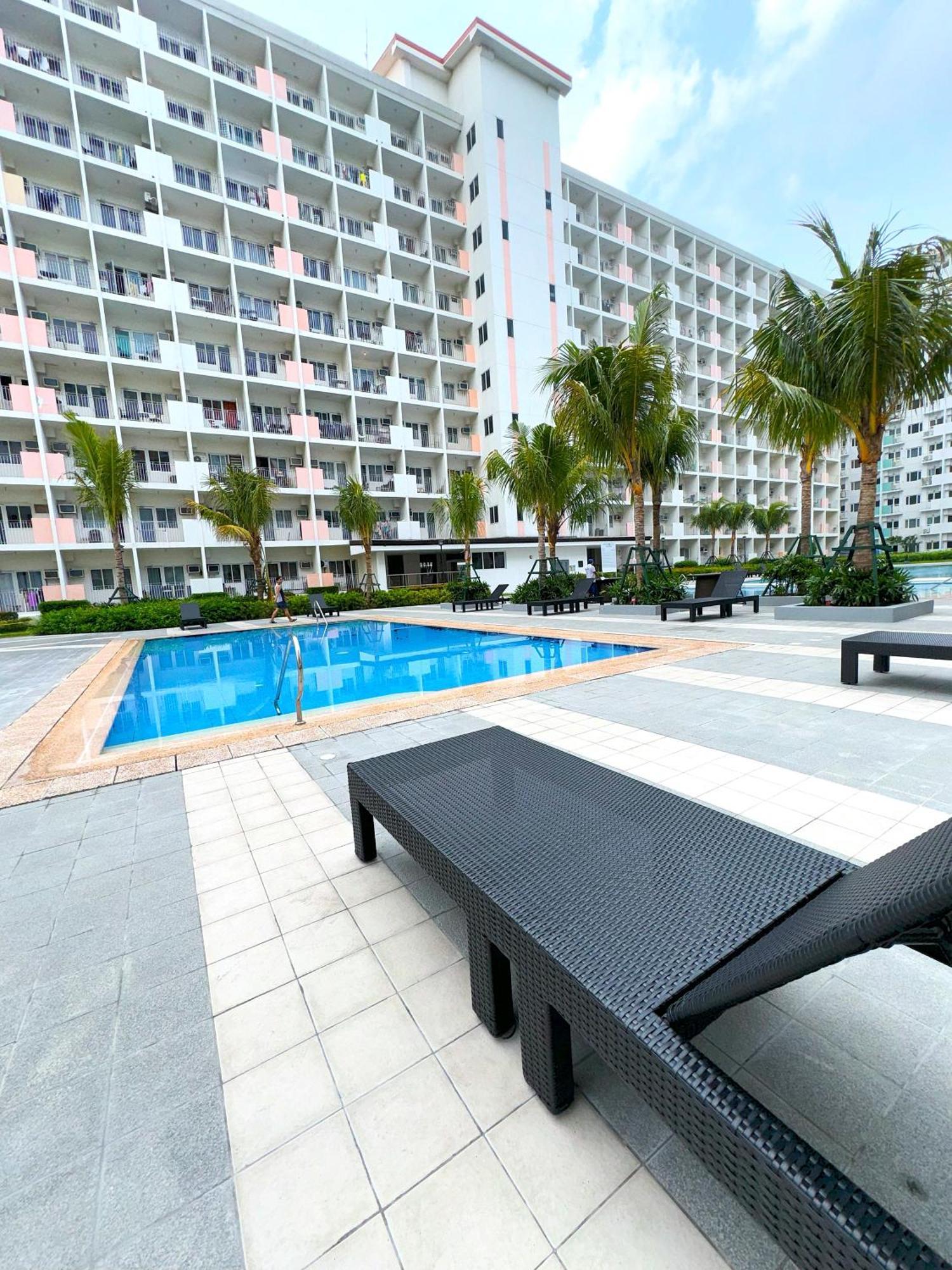 Casa Salcedo - Field Residences Paranaque City Exteriör bild